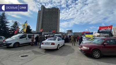 Автопробігом та вшануванням полеглих відзначили День добровольця у Сумах Автопробігом та вшануванням полеглих відзначили День добровольця у Сумах