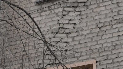 У Вознесенівському районі Запоріжжя руйнується багатоповерхівка
