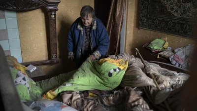 “Не могли уявити, що переживемо подібне”. Наслідки ракетних ударів росіян по Покровську “Не могли уявити, що переживемо подібне”. Наслідки ракетних ударів росіян по Покровську