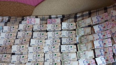 Незаконне переправлення чоловіків призовного віку через державний кордон України – житомирянину повідомили про підозру Незаконне переправлення чоловіків призовного віку через державний кордон України – житомирянину повідомили про підозру