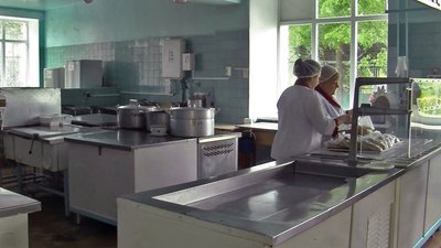 Два мікрорайони Луцька без гарячої води: комунальники лагодять котельню Два мікрорайони Луцька без гарячої води: комунальники лагодять котельню