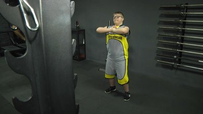 На Житомирщині 12-річний Григорій Марчук з Синдромом Дауна успішно займається силовим триборством На Житомирщині 12-річний Григорій Марчук з Синдромом Дауна успішно займається силовим триборством