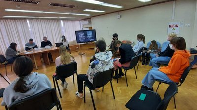 У Херсонській обласній бібліотеці провели диспут до Дня пам’яті героїв Крут У Херсонській обласній бібліотеці провели диспут до Дня пам’яті героїв Крут