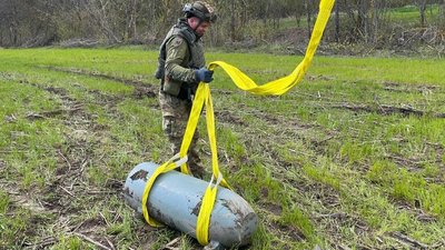 На Кіровоградщині знайшли бойові частини російської ракети
