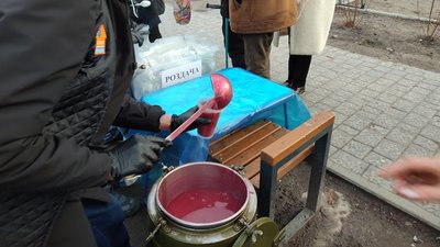 Просто неба. У Львові організували Святвечір для бездомних Просто неба. У Львові організували Святвечір для бездомних
