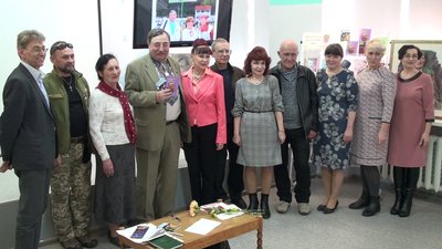 Дві нових книги презентував запорізький письменник-гуморист і журналіст Полян-Пилип Юрик
