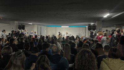 Підтримуємо армію і самих себе: у Черкасах відбувся "Квартирник в укритті" Підтримуємо армію і самих себе: у Черкасах відбувся "Квартирник в укритті"