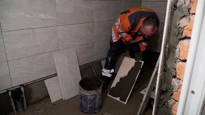 Відділення Чернігівської міської лікарні №3 ремонтують на гроші, зібрані футболістами Відділення Чернігівської міської лікарні №3 ремонтують на гроші, зібрані футболістами