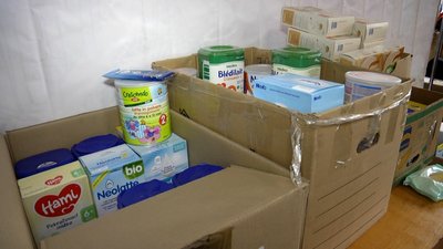 У Житомирі у приміщенні навколокультурного простору надають гуманітарну допомогу родинам У Житомирі у приміщенні навколокультурного простору надають гуманітарну допомогу родинам
