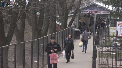 Роботу продовольчих ринків на Хмельниччині зупинили на час карантину