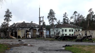 парк "Святі гори", Донеччна, квітень 2023 року парк "Святі гори", Донеччна, квітень 2023 року