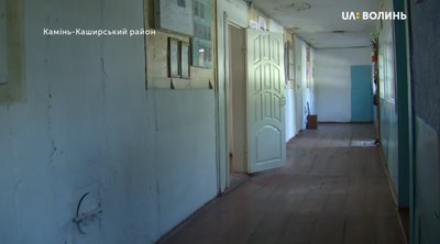 235 учнів сільської школи на Волині другий день не відвідують навчання 235 учнів сільської школи на Волині другий день не відвідують навчання