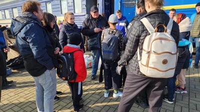 На Львівщину евакуювали 5 дітей з Запорізької області