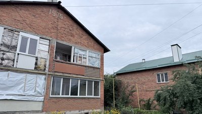 Пошкоджений будинок