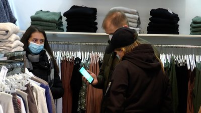 "Червона" зона: як працюють заклади Івано-Франківська в умовах посиленого карантину "Червона" зона: як працюють заклади Івано-Франківська в умовах посиленого карантину