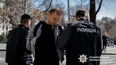 легалізував іноземців