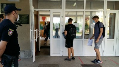 П'ятеро волинян не пустили на ЗНО через підвищену температуру П'ятеро волинян не пустили на ЗНО через підвищену температуру
