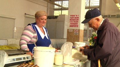 Вартість великоднього кошика зросла: які ціни на Житньому ринку в Житомирі Вартість великоднього кошика зросла: які ціни на Житньому ринку в Житомирі