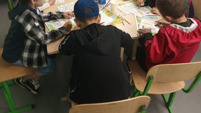Надолуження навчальних втрат. Мобільні групи педагогів безкоштовно працюють з учнями в Донецькій області: як долучитися Надолуження навчальних втрат. Мобільні групи педагогів безкоштовно працюють з учнями в Донецькій області: як долучитися