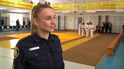 У Житомирі представили всеукраїнський проєкт "Починай діяти" для тих, хто постраждав від насильства У Житомирі представили всеукраїнський проєкт "Починай діяти" для тих, хто постраждав від насильства