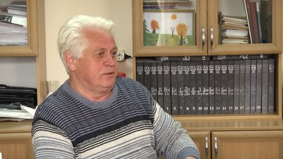 У Житомирі вийшов з друку перший екземпляр книги Василя Врублевського "Мельпомена на Пушкінській" У Житомирі вийшов з друку перший екземпляр книги Василя Врублевського "Мельпомена на Пушкінській"