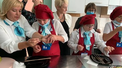 У Києві відкрилося соціальне кафе для дітей із синдромом Дауна
