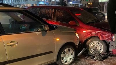 У Черкасах зіштовхнулися автівки: трирічна дитина отримала травми