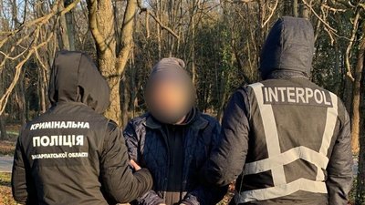 Розшукуваного Інтерполом росіянина затримали в Ужгороді