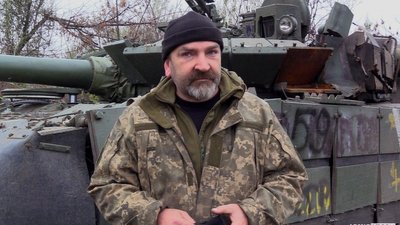 Лагодять та ставлять у стрій: бійці бригади з Вінниччини зібрали понад 10 трофейних танків РФ Лагодять та ставлять у стрій: бійці бригади з Вінниччини зібрали понад 10 трофейних танків РФ