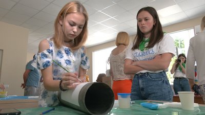 У Черкасах діти малювали мрії на гільзах У Черкасах діти малювали мрії на гільзах