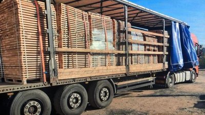 З Вінниччини за кордон намагалися вивезти деревину, експорт якої заборонений