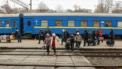 На Тернопільщину прибув потяг із переселенцями з Донецької області