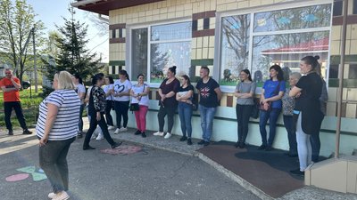 У Щербанівській ТГ батьки дітей чекають, коли відведуть дітей у дитсадок У Щербанівській ТГ батьки дітей чекають, коли відведуть дітей у дитсадок