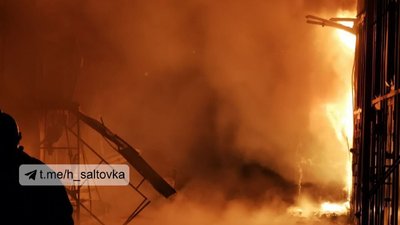 Пожежа на ринку Барабашово у Харкові: 25 магазинів знищено, досі тліє
