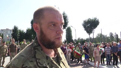 На Смолянському цвинтарі у Житомирі попрощалися із трьома військовими, які загинули на Херсонщині На Смолянському цвинтарі у Житомирі попрощалися із трьома військовими, які загинули на Херсонщині