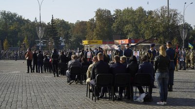 В Харкові прощаються із загиблими в катастрофі Ан-26. Онлайн-трансляція В Харкові прощаються із загиблими в катастрофі Ан-26. Онлайн-трансляція