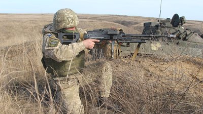 Окупанти 9 разів порушили режим припинення вогню, одного військового поранено — штаб ООС