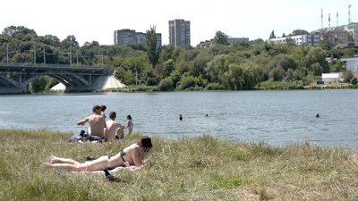 Пляж, "Хімік", вода