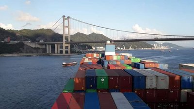 З Китаю до США: ужгородець розповів про роботу капітаном на кораблі З Китаю до США: ужгородець розповів про роботу капітаном на кораблі