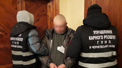 На Чернігівщині поліція затримала підозрюваного у вбивстві чоловіка