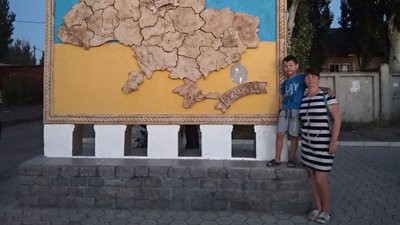 Чемпіон світу із шашок разом з родиною евакуювався із Бахмута до Луцька Чемпіон світу із шашок разом з родиною евакуювався із Бахмута до Луцька