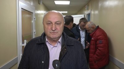 На Житомирщині у Коростенській лікарні зробили першу операцію зі стентування коронарних судин серця На Житомирщині у Коростенській лікарні зробили першу операцію зі стентування коронарних судин серця