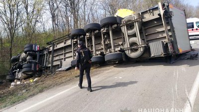 Аварія з двома загиблими на Буковині: водійці загрожує до 10 років