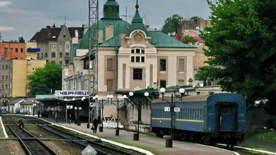 Укрзалізниця відновлює рух потягу Чернівці - Київ
