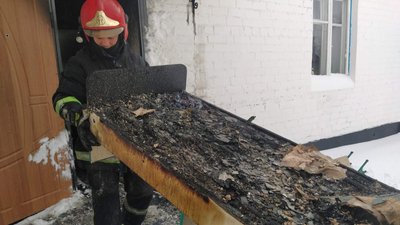 На Житомирщині в одному з дитсадків зайнялася спальня На Житомирщині в одному з дитсадків зайнялася спальня