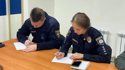 У Миколаєві диктант національної єдності писали в укритті У Миколаєві диктант національної єдності писали в укритті