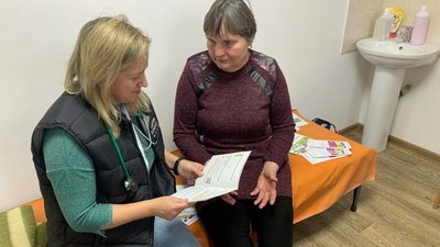 Тричі на тиждень вирушають у села: у трьох громадах Житомирщини працюють мобільні медичні бригади Тричі на тиждень вирушають у села: у трьох громадах Житомирщини працюють мобільні медичні бригади