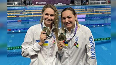 Дві плавчині з Кіровоградщини вибороли три бронзові медалі Дефлімпіади за день