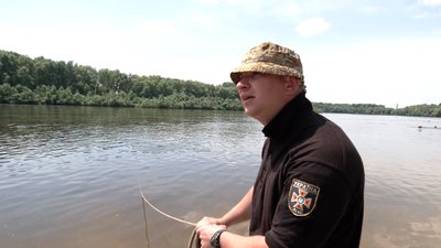 З Десни біля "Золотого берега" витягнули два снаряди від "Урагана"