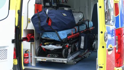 Поляки подарували прикарпатським медикам автомобіль швидкої допомоги вартістю 180 тис. доларів Поляки подарували прикарпатським медикам автомобіль швидкої допомоги вартістю 180 тис. доларів